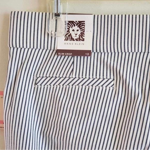 Anne Klein slim crop pull on pants stripped 10 - Picture 8 of 11